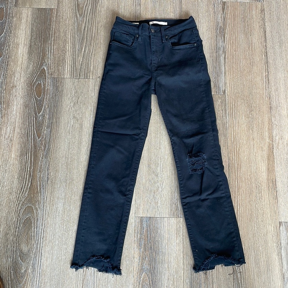 Levi’s Ripped High Rise Straight Leg Crop Raw Hem Jeans in Black - Size 24